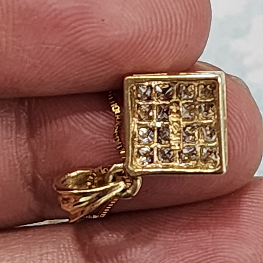 TRADE FOR LIZASALES 14k necklace 17.5 inches and diamond pendant - Picture 5 of 5